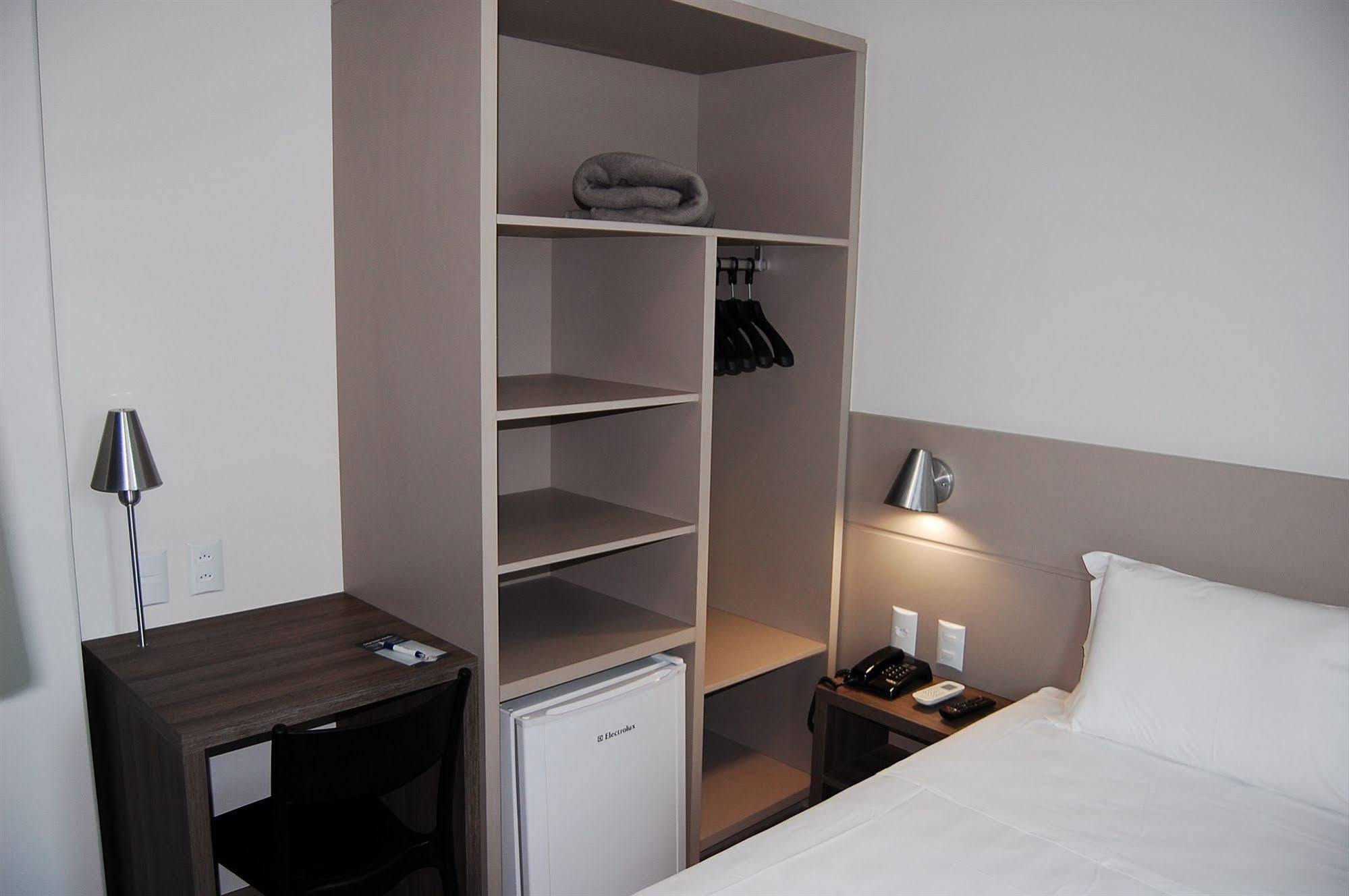 Hotel Valerim Itajai / Navegantes Bagian luar foto
